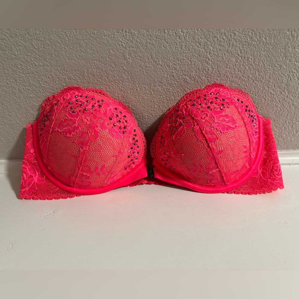 Sparkle & Lace Strapless Victoria Secret Bra - 36 C